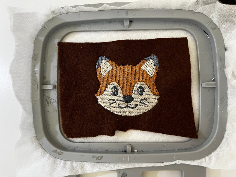 Fertig gestickter Fuchs, ohne Umrandung