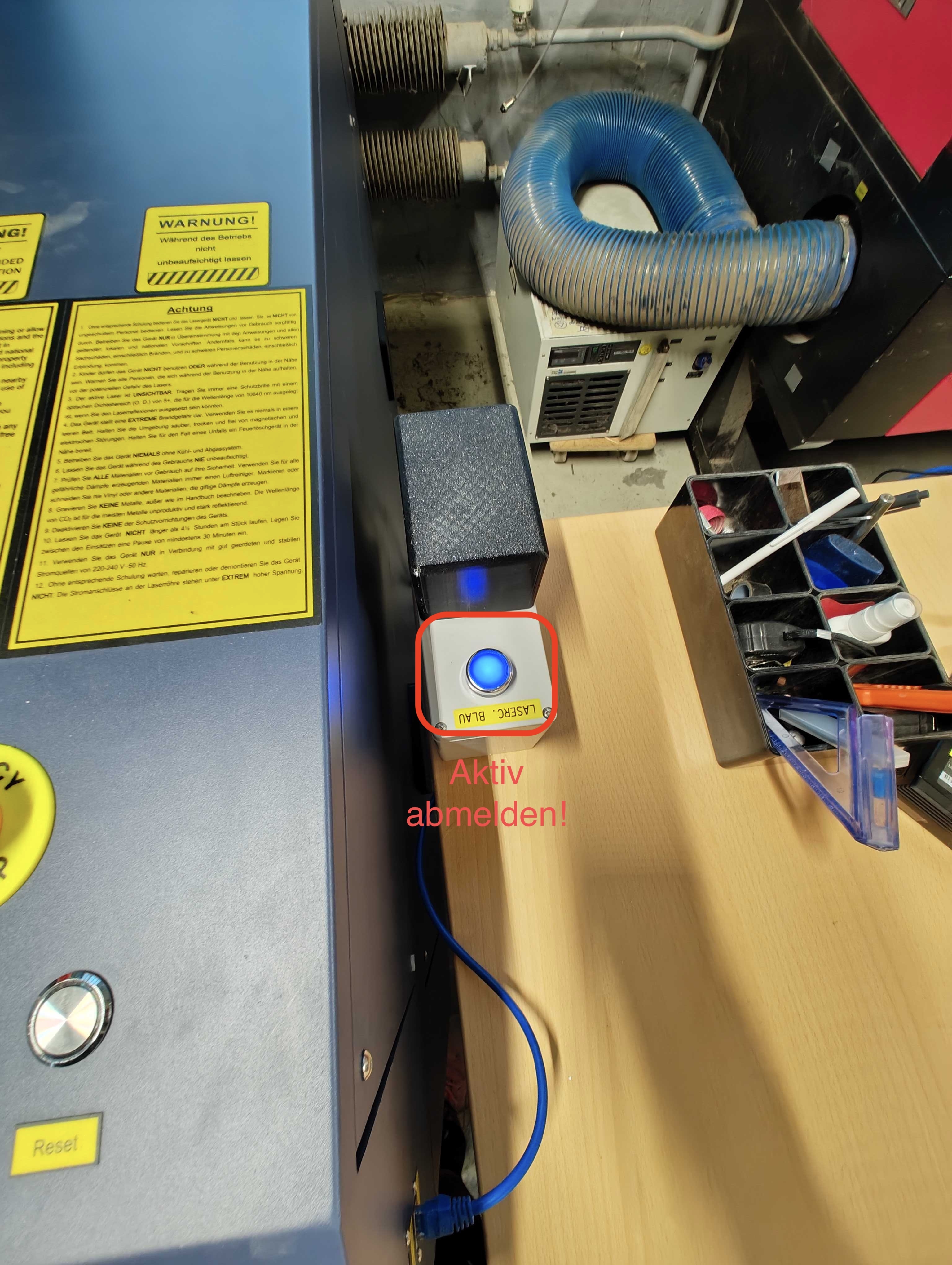 Bild 2 - Blauer Knopf zum aktiv Abmelden