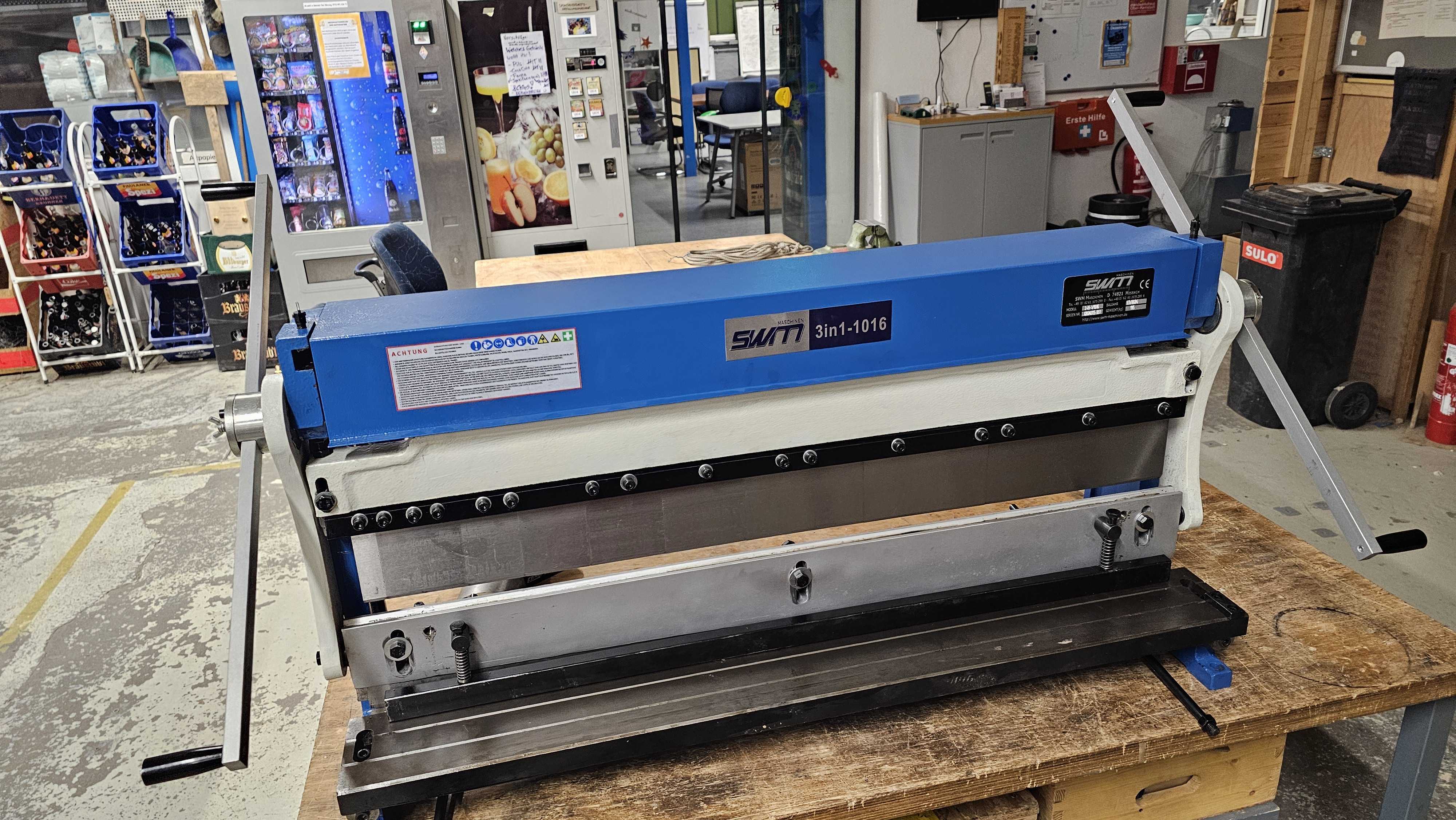 SWM Blechbearbeitungsmaschine 3-in-1.jpg